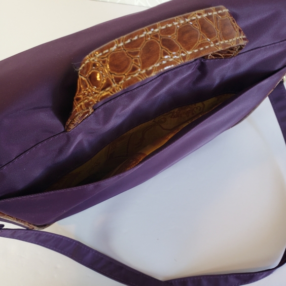 Samantha Brown Messenger Crossbody Bag Purple NEW Travel Bag - Picture 7 of 7